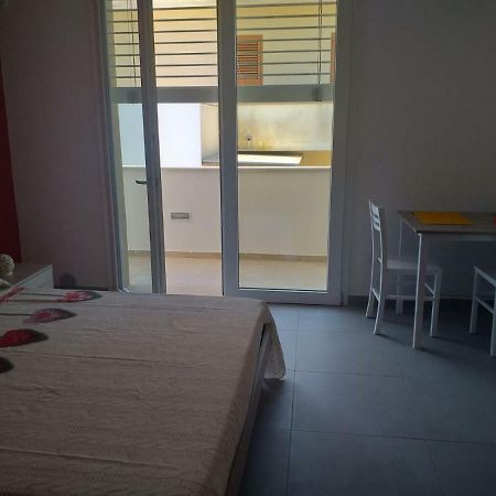 La Bussola Hotel ปอร์โตเชซาเรโอ ภายนอก รูปภาพ